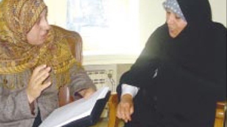 “أطالب بجعل الحجاب في إيران اختياريا وليس إجباريا”