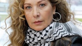 الفنانة‮ ‬رغدة‮ ‬تتهم‮ ‬زعيم‮ ‬المعارضة‮ ‬السورية‮ ‬في‮ ‬مصر‮ ‬بمحاولة‮ ‬اغتيالها‮ ‬