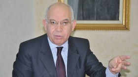 رحابي: تقرير ستورا تجاهل مطالب الجزائريين