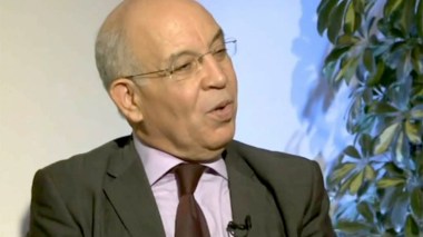 Report de la transition démocratique: le pouvoir pointé du doigt