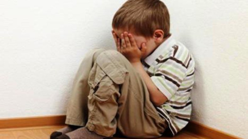 كيف‮ ‬أحمي‮ ‬ابني‮ ‬من‮ ‬نفسه‮ ‬الجشعة‮ ‬شهر‮ ‬الصيام‮!‬؟