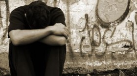 حياة‮ ‬الفقر‮ ‬أدخلتني‮ ‬عالم‮ ‬الحرام‮ ‬والجنون