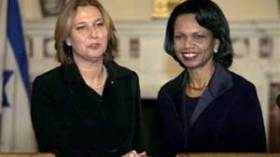 رايس تصل إلى إسرائيل في محاولة لإنقاذ محادثات السلام