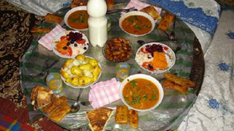 الشربة والشخشوخة.. أكلات جزائرية تغزو رمضان الفلسطينيين