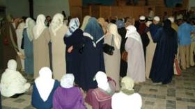 تجاوزات في توزيع قفة رمضان وموتى ضمن قوائم المستفيدين!