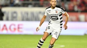 بن سبعيني رابع أفضل مدافع في فرنسا