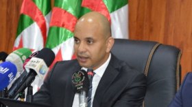 مستعدون لتنظيم “كان 2021” إن سحبت من الكاميرون