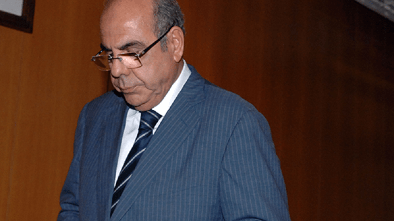 “معرفتك الكروية” لا تخول لك اختيار المدربين.. و”سياستك” حطمت كرتنا