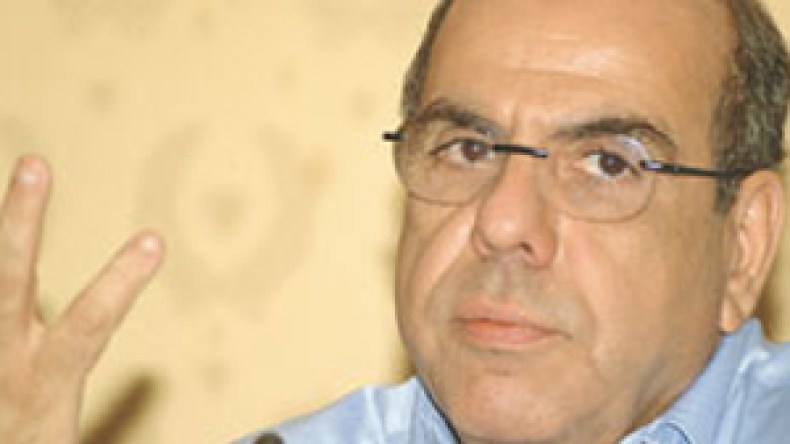 روراوة‭ ‬يصف‭ ‬مواجهة‭ ‬أنغولا‭ ‬بالمباراة‭ ‬الفاصلة