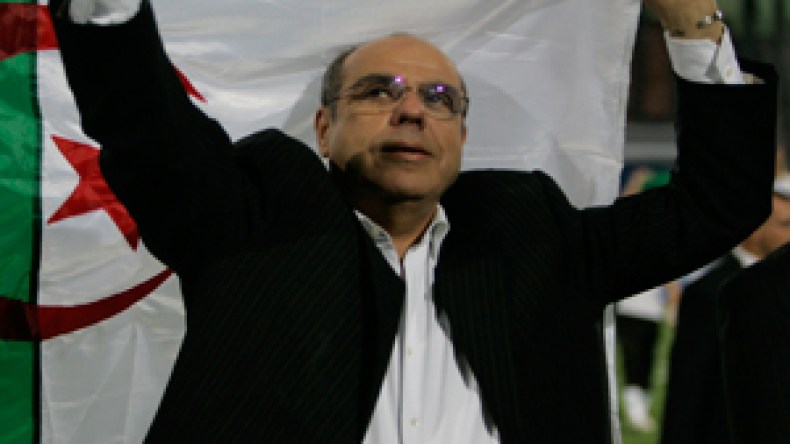 ‮”‬35‭ ‬مليون‭ ‬جزائري‭ ‬يقفون‭ ‬وراءكم‭ ‬‮”‬