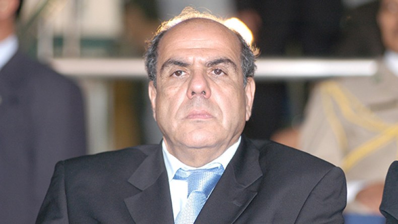 روراوة نجح عالميا وفشل قاريا