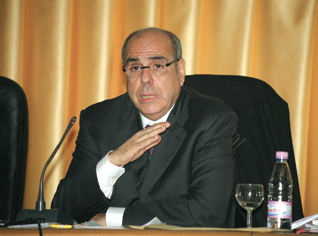 Raouraoua avoids Zaher like the plague