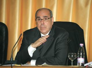 Algeria new coach to attend friendly match against Gabon