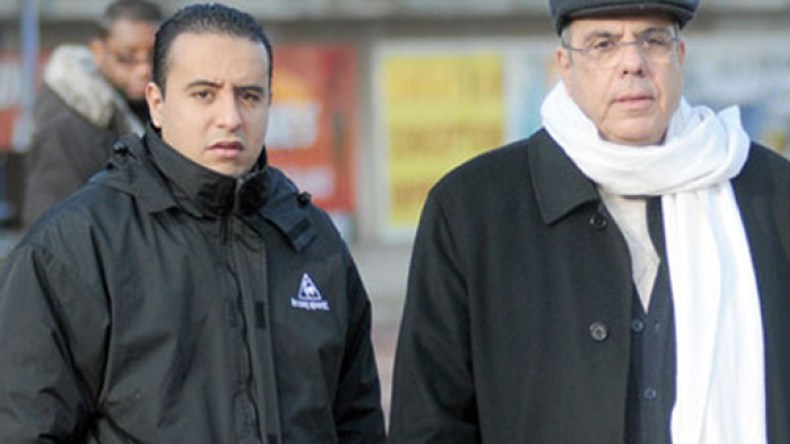 زفزاف وصادي‮ ‬ومنصوري‮ ‬يطيرون إلى‮ ‬غينيا الاستوائية