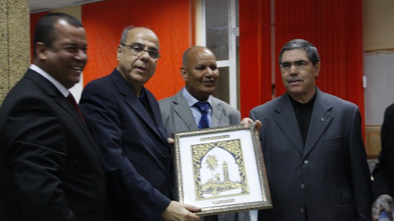 بسكرة تكرّم رئيس الفاف