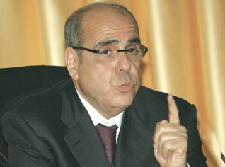 Algeria football federation chief convinces FIFA