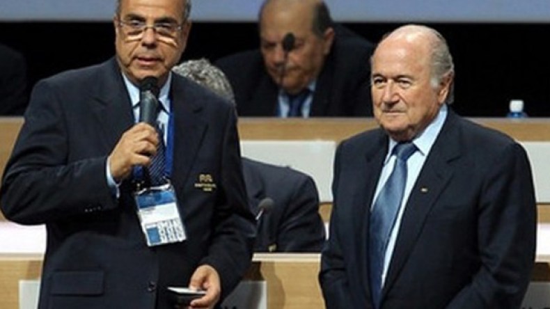 روراوة والأفارقة يدعمون بلاتر من أجل عهدة خامسة على رأس الفيفا