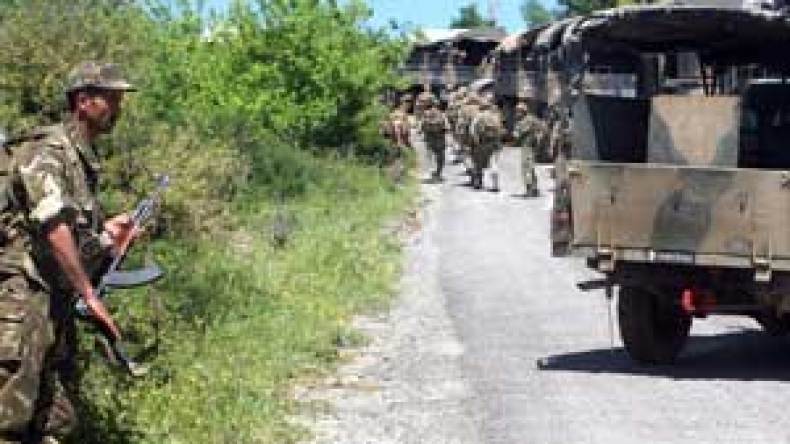 قيادة الجيش تفرض الخناق على الحدود لإحباط المخططات الإرهابية