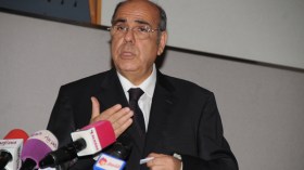 الفاف تواصل الاعتماد على الإطارات الفرنسية على حساب الكفاءات الجزائرية