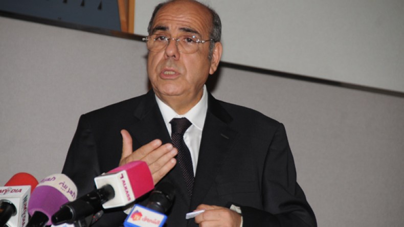 الفاف تواصل الاعتماد على الإطارات الفرنسية على حساب الكفاءات الجزائرية