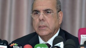 “المغتربون” فوق سن الـ27 ممنوعون من اللعب في الجزائر