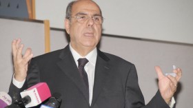 تركيز كبير داخل معسكر “الخضر” وروراوة يبعد اللاعبين عن الضغط