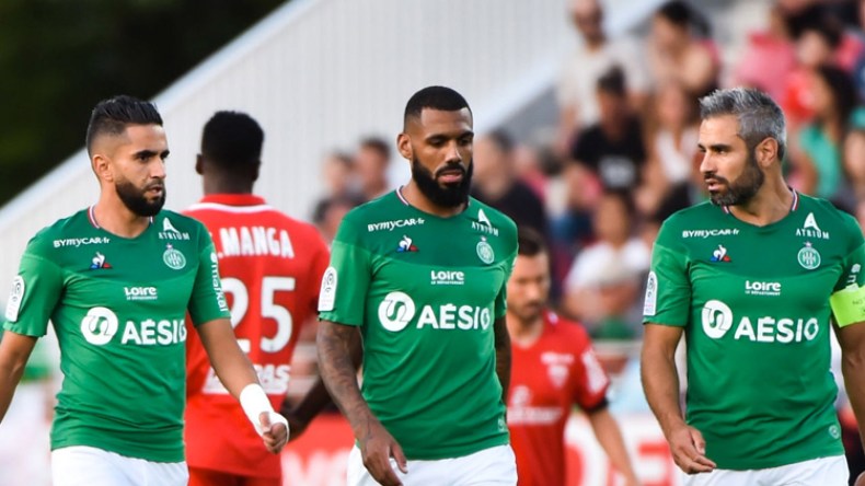 أنصار سانت إيتيان يهاجمون بودبوز بسبب “البورتابل”