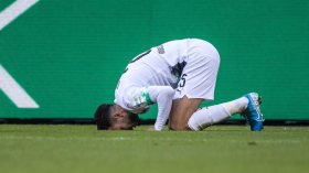 بن سبعيني يواصل التألق مع مونشنغلادباخ ويتشبّث بصدارة “البوندسليغا”