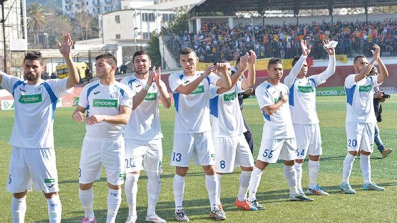 المسيرون يعارضون عقد جمعية عامة وعماني يرفض العودة