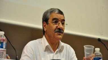 Algiers local authorities warn citizens against going on a march called for by a political party