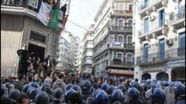 Demonstrations by the Rally for Culture and Democracy party fail in Algiers