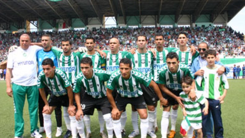 الكرة الجزائرية تنشر غسيلها في الخارج  و المحكمة الرياضية الدولية تخير بين حداج وربراب