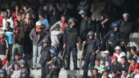 اعتقالات وإصابات في صفوف الأنصار والشرطة