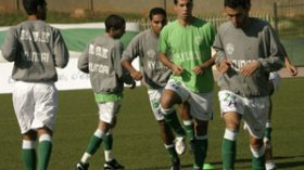 العميد في مأزق والقبة تسعى للاستثمار في مشاكله