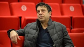 انتحار الطبيب السابق لـ “ماندي” بِسبب “كورونا”