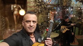 4 سنوات حبسا غيابيا للمغني “رضا سيكا” في قضية كوكايين