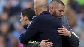 “الطبّاخ” زيدان يجعل من طبق “الليغا” حارّا