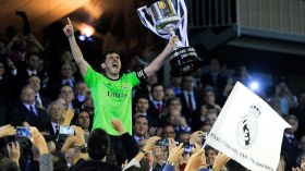 ريال مدريد يتوج بكأس ملك اسبانيا على حساب برشلونة