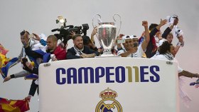 جزائريون “حجوا” إلى ميلانو.. مدريد “قسمت” بارادو وبن زيمة “رد” على ديشان