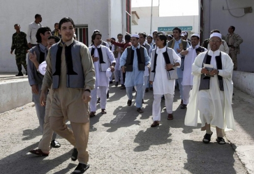 Libye: les rebelles libèrent des détenus