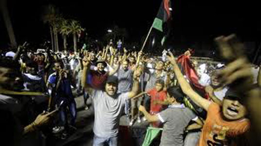 Libye: les rebelles promettent l'amnistie à celui qui tuera Kadhafi