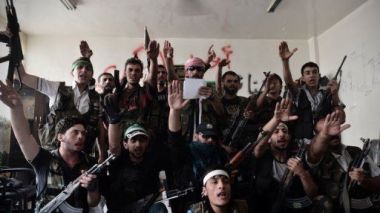 Attaques rebelles contre des positions de l'armée syrienne (ONG)