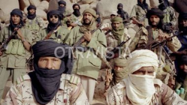 Mali: des centaines de rebelles touareg déposent les armes