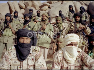 Mali: des centaines de rebelles touareg déposent les armes