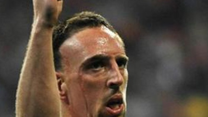 مدير نادي بايرن ميونيخ الالماني: لن ننظر مطلقا في أمر بيع ريبري