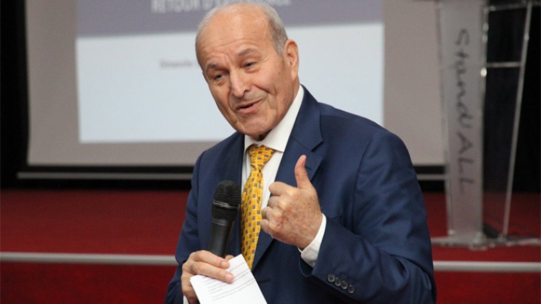 “الاستثمار بالجزائر أولوية.. وليس لدي وطن بديل”