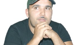 رضا‭ ‬الطلياني‭ ‬يحصل‭ ‬على‭ ‬12‭ ‬ألف‭ ‬أورو‭ ‬في‭ ‬مهرجان‭ ‬وجدة‭ ‬وينجو‭ ‬من‭ ‬ورطة‭ ‬‮”‬الصحراء‮”!‬‭ ‬