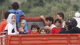 UN: 100,000 Syrians Fled in August