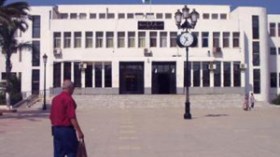 شرطي  ومنتخبون  بالرغاية  متهمون  بالبزنسة  بمحلات  الرئيس