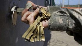 France to receive Algerian Guantanamo detainees as politician refugees